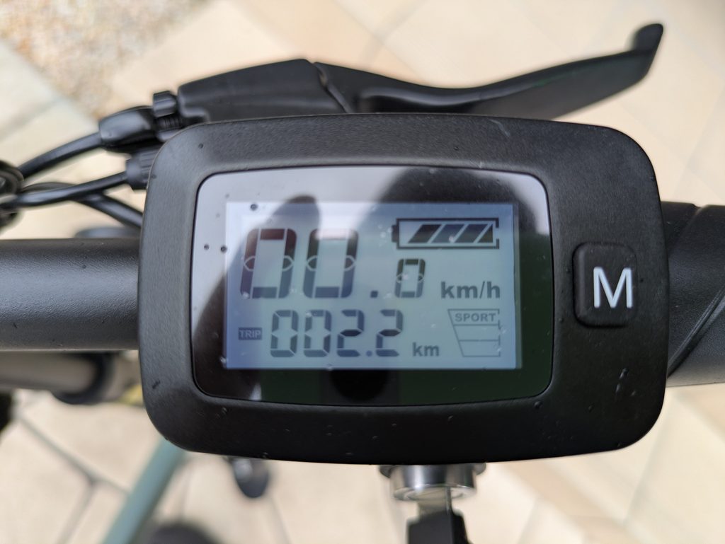 SAGA moのメーター表示、帰宅時のTRIP2.2km