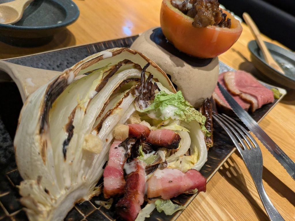 焼き白菜のシーザー風サラダ